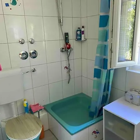 아파트 Nice With Garden And Fire Place Rosstal