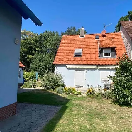 아파트 Nice With Garden And Fire Place *